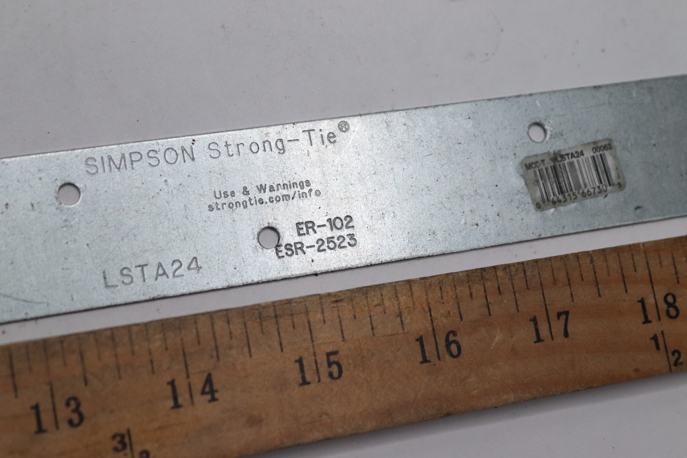 Simpson Strong-Tie Galvanized Strap Tie 20 Gauge 24