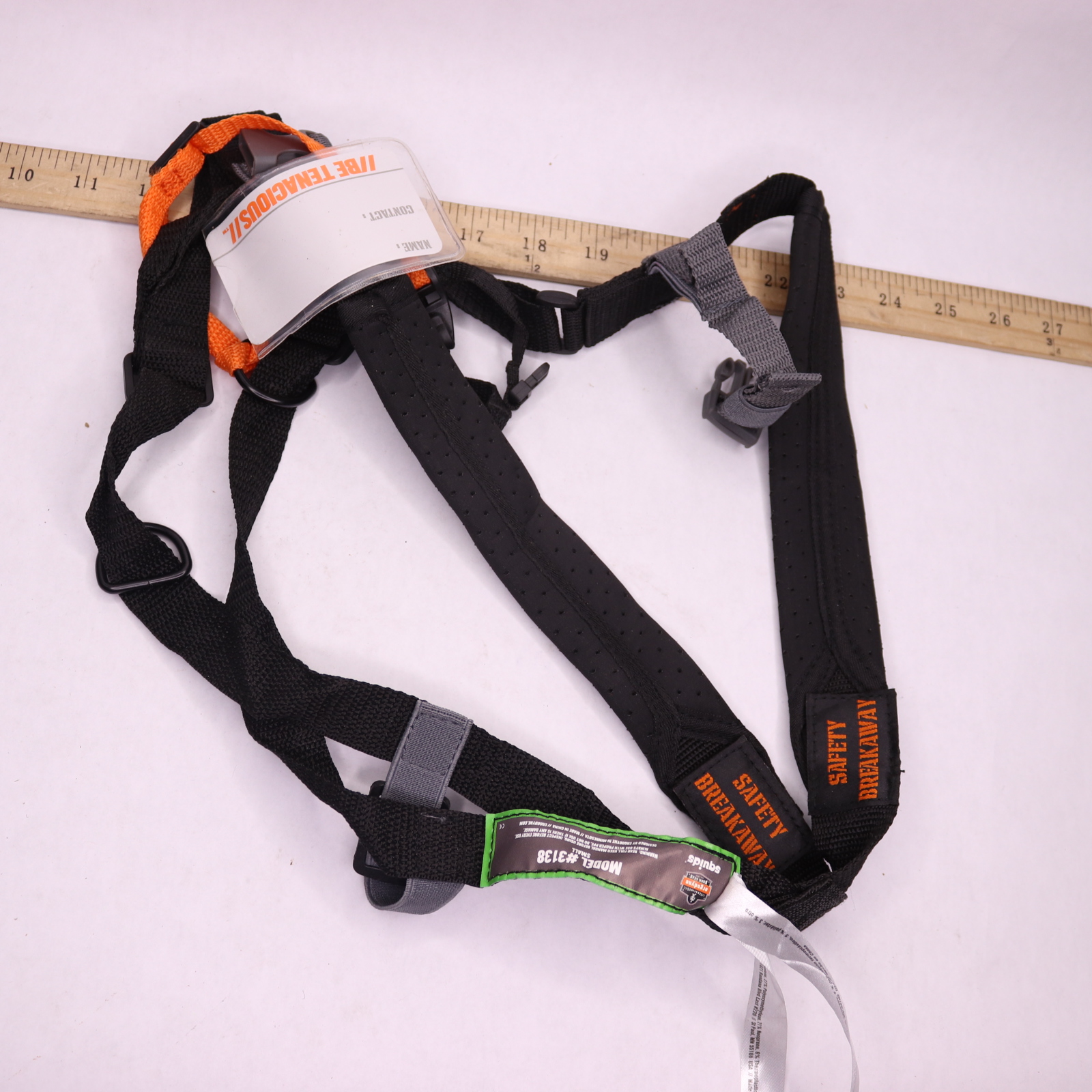 thumbnail image 2 of Ergodyne 19188 3138 S Black Barcode Padded Scanner Harness Lanyard 2 of 10